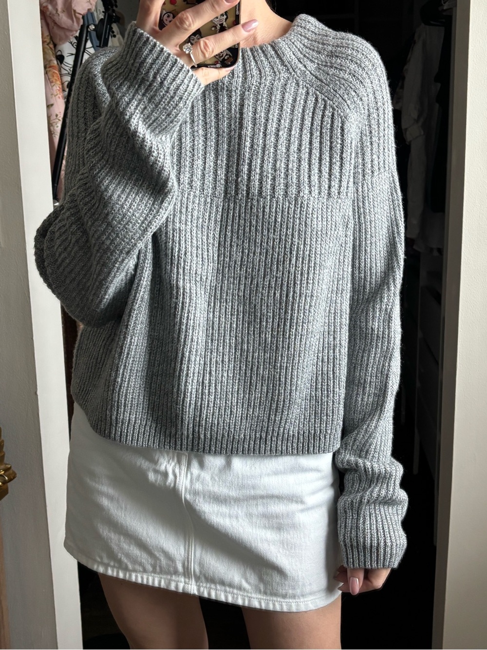 Banana Republic Light Gray Ribbed Crewneck Cropped Sweater wool blend sz L